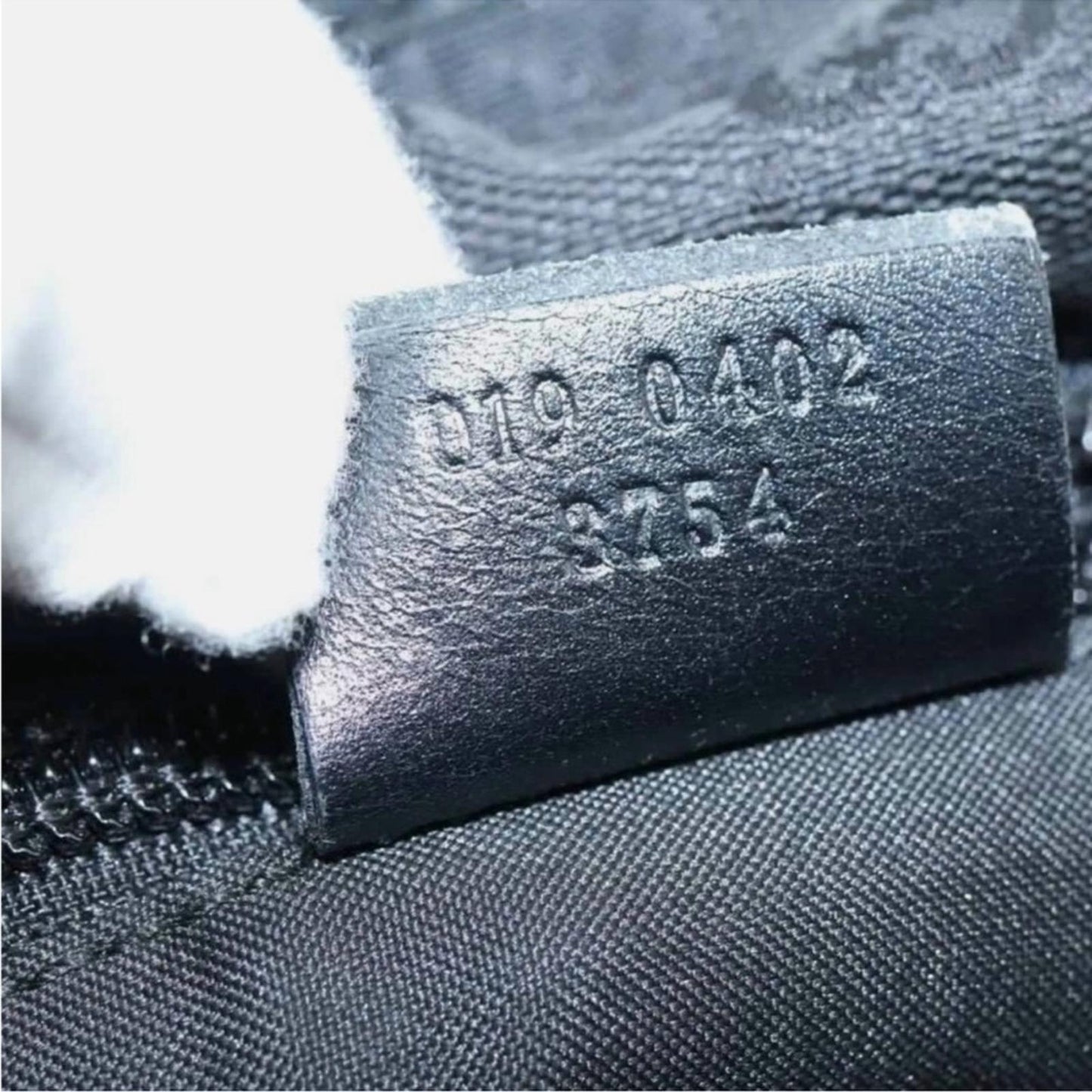 Gucci Black Textured Tote with Contrasting Straps - Authenticity Certificate