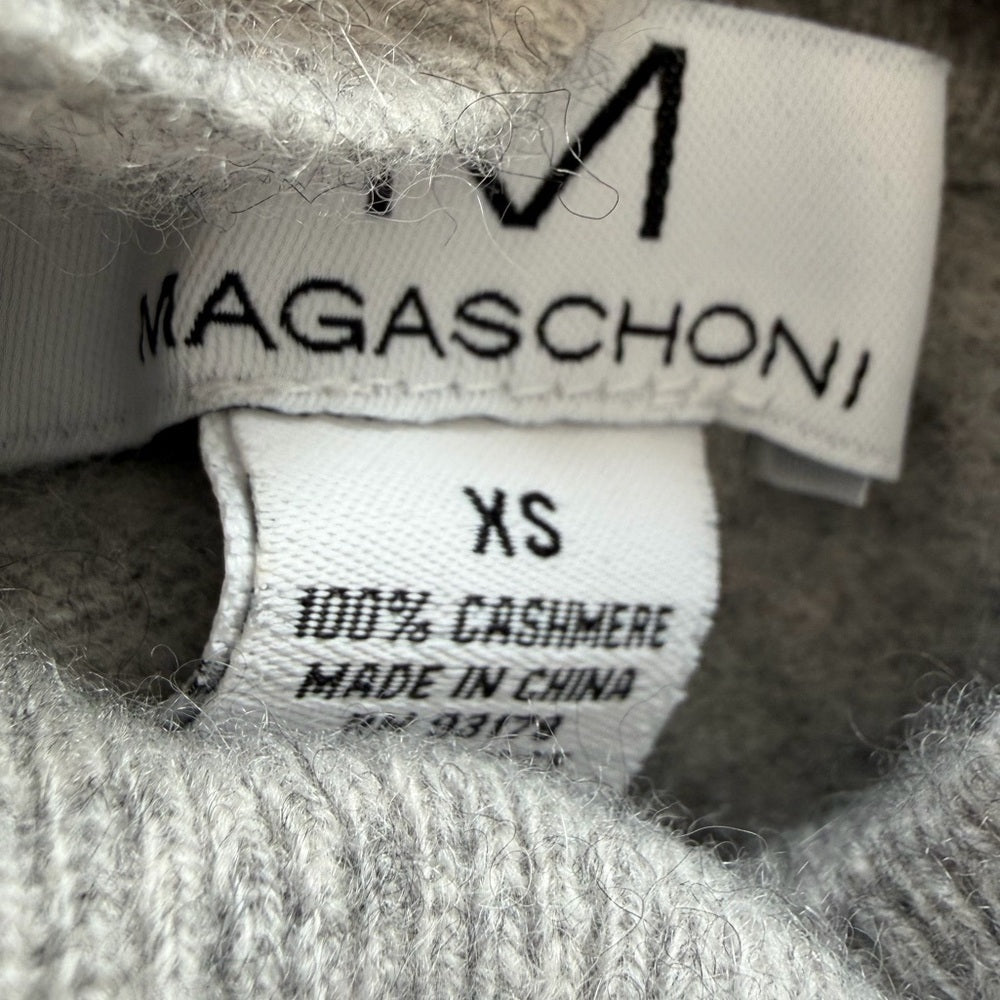 Magashoni Cashmere - Women's Gray Turtleneck Sweater - Elevated Casual - Size XS