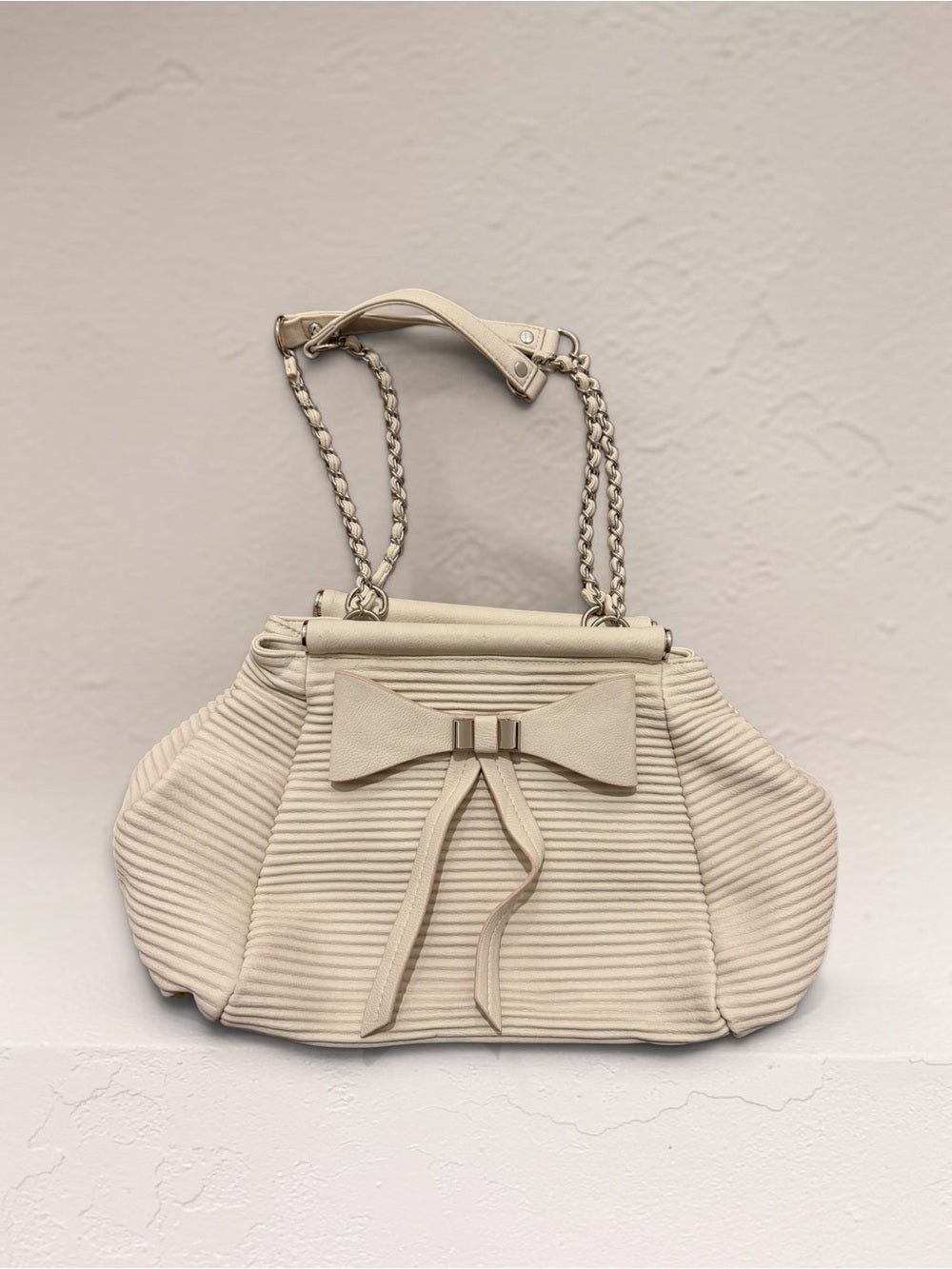 bebe Cream Ribbed Shoulder Bag with Bow Detail and Chain Strap