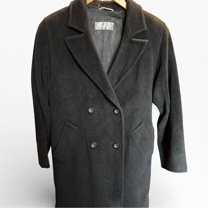MaxMara Elegant Black Wool Coat