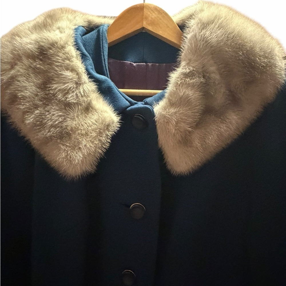 Chic Navy Pea Wool Coat with Fur Collar - Size XL