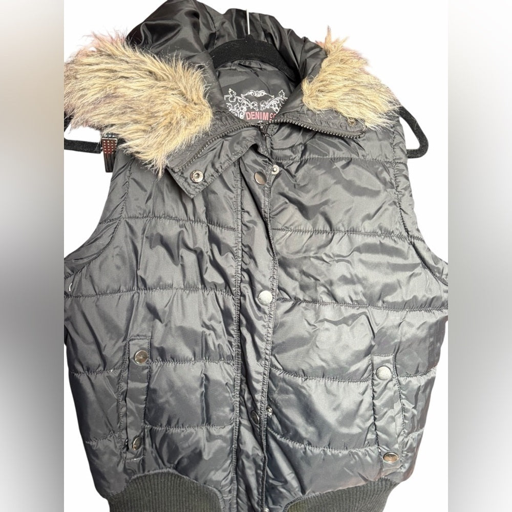 Denim&Co Black Puffer Vest with Faux Fur Trim - Casual Streetwear- Size L