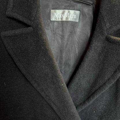 MaxMara Elegant Black Wool Coat